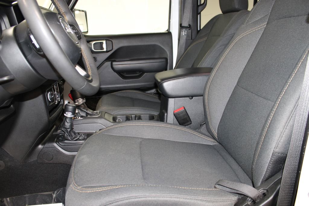 Used 2024 Jeep Wrangler Sport S image 21