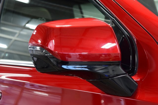 Used 2023 Chevrolet Suburban High Country image 17