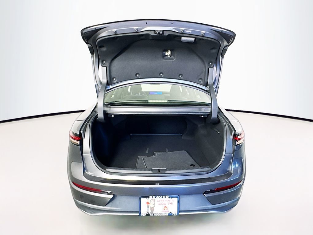 Used 2023 Toyota Crown XLE image 26