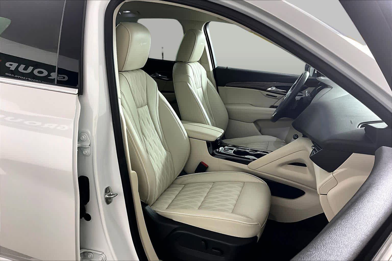 Used 2023 Buick Envision Avenir FWD image 9