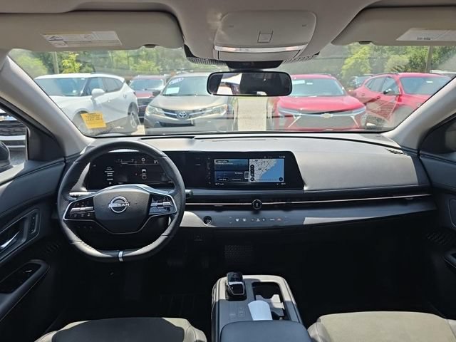 Used 2023 Nissan Ariya FWD image 7