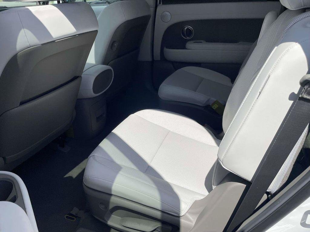 New 2026 Hyundai Palisade SEL Premium FWD image 32