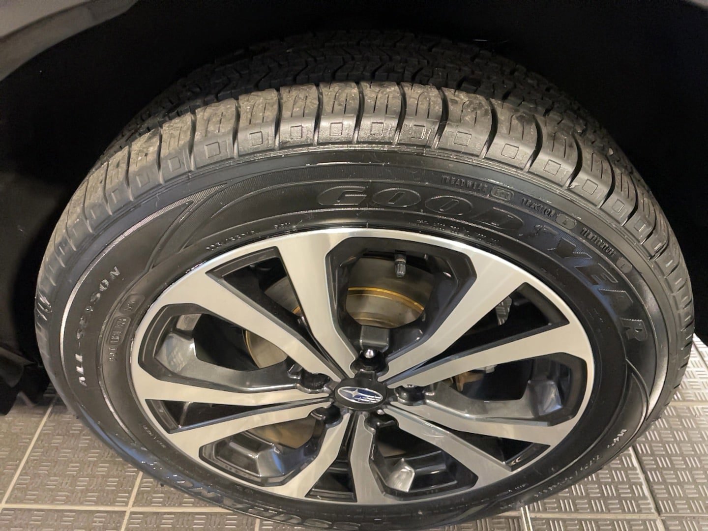 Used 2022 Subaru Forester Limited AWD/4WD image 5