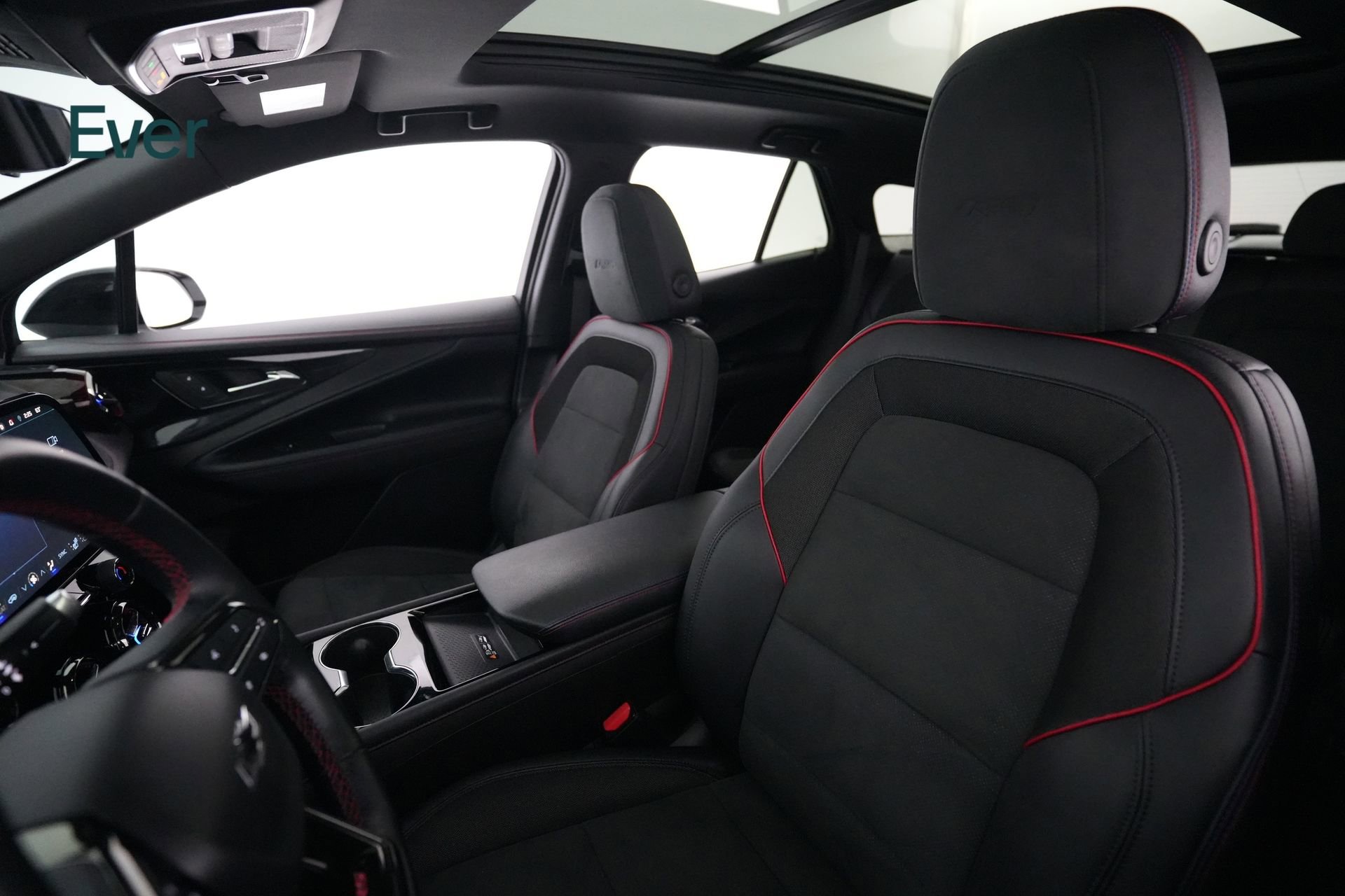 Used 2024 Chevrolet Blazer EV RS RWD image 4