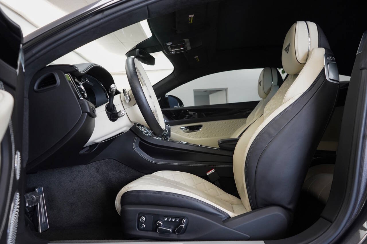Used 2021 Bentley Continental GT AWD/4WD image 51