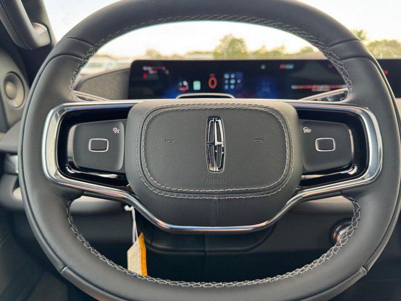 New 2025 Lincoln Navigator Reserve image 21