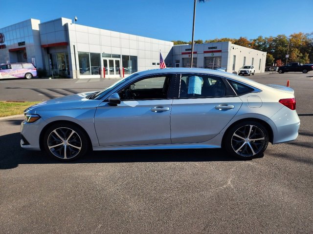 Used 2022 Honda Civic Touring image 4