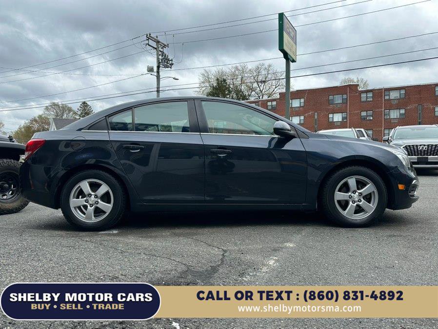 Used 2015 Chevrolet Cruze LT image 4