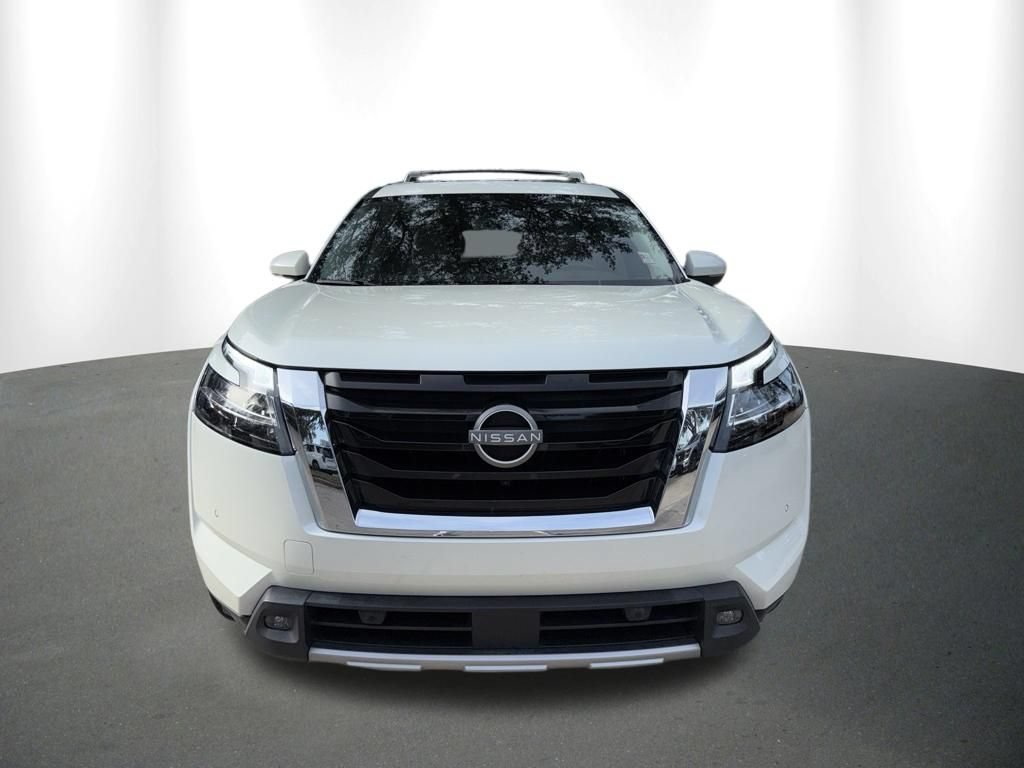 Used 2023 Nissan Pathfinder SL w/ SL Premium Package FWD image 16