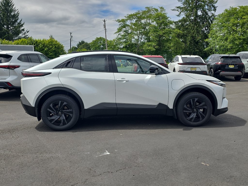New 2026 Toyota C-HR AWD/4WD image 7