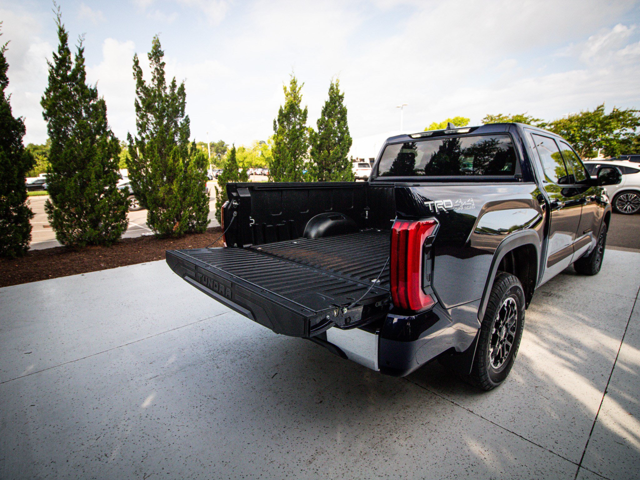 Used 2026 Toyota Tundra SR5 w/ TRD Off-Road Package AWD/4WD image 28