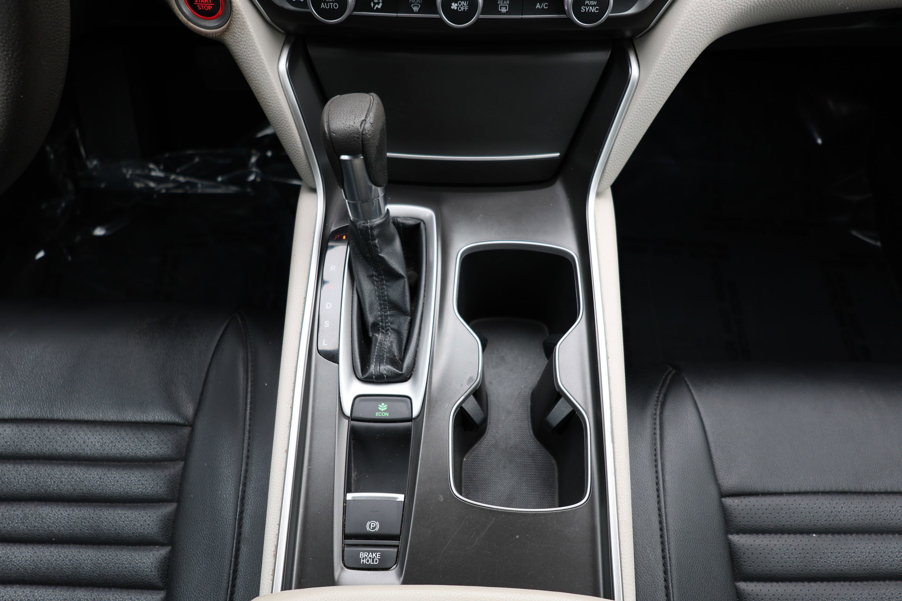 Used 2018 Honda Accord LX image 19