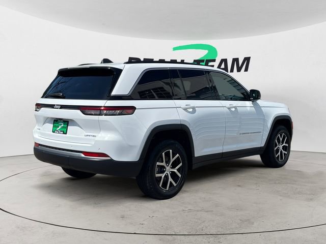 Used 2026 Jeep Grand Cherokee Limited w/ Trailer Tow Package AWD/4WD image 7