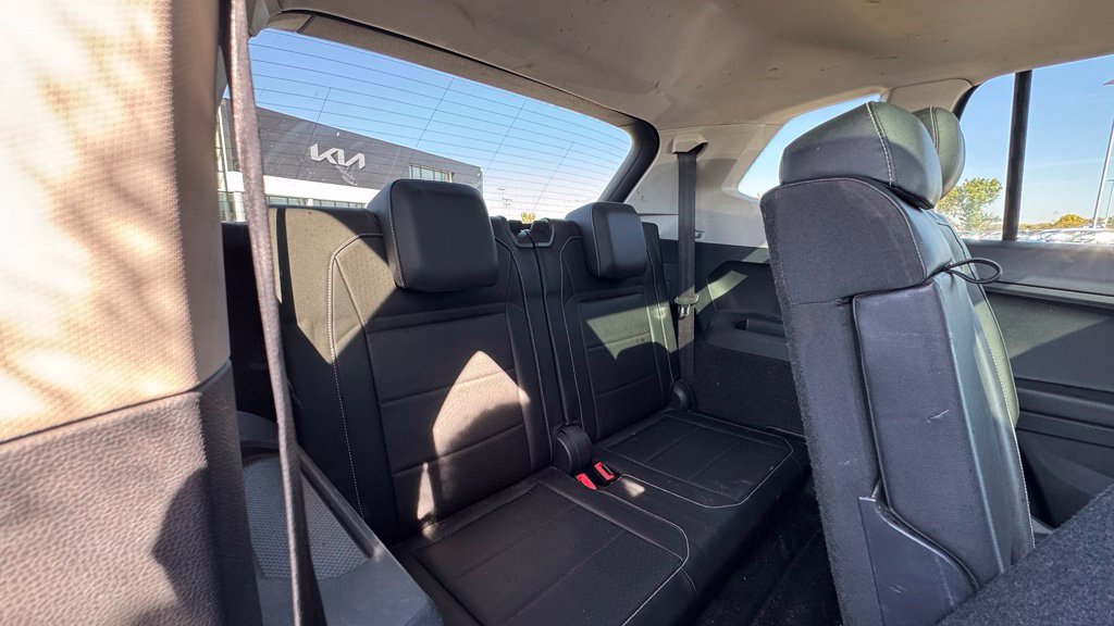 Used 2021 Volkswagen Tiguan SEL FWD image 29