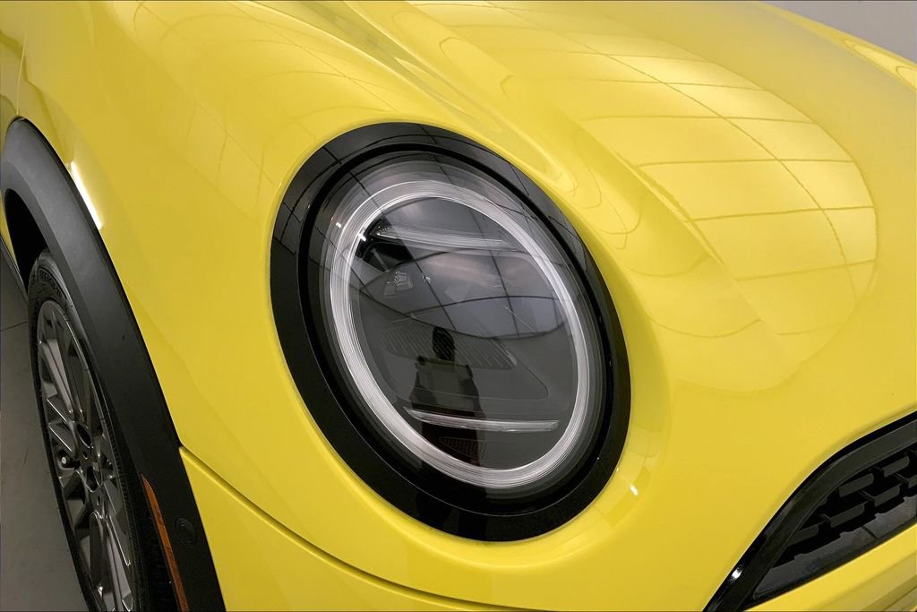 Certified 2025 MINI Cooper S image 27