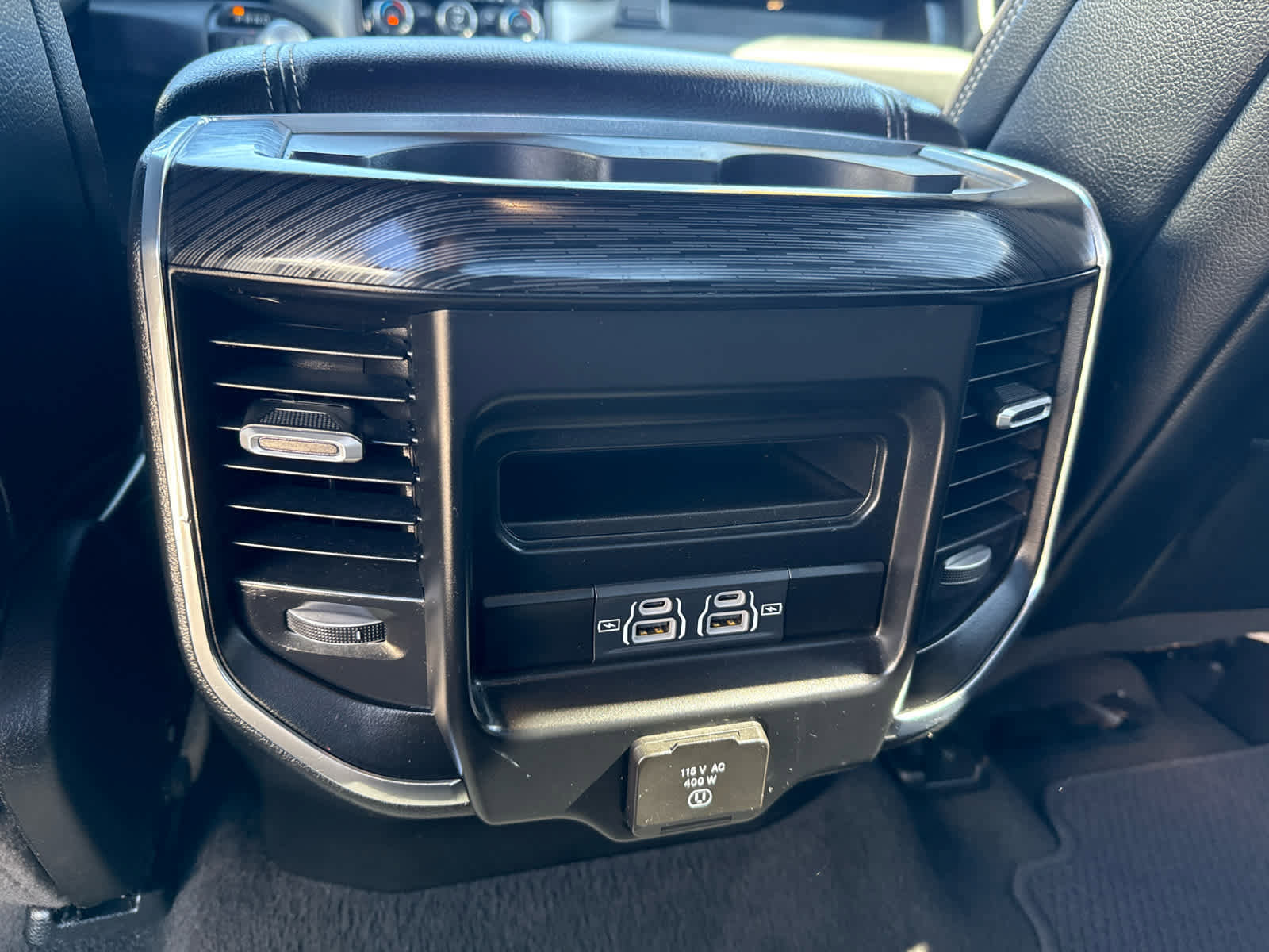 Used 2024 RAM 1500 Laramie image 41