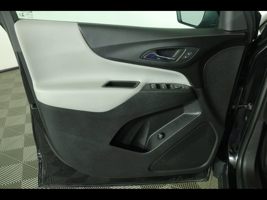 Used 2023 Chevrolet Equinox LT AWD/4WD image 21