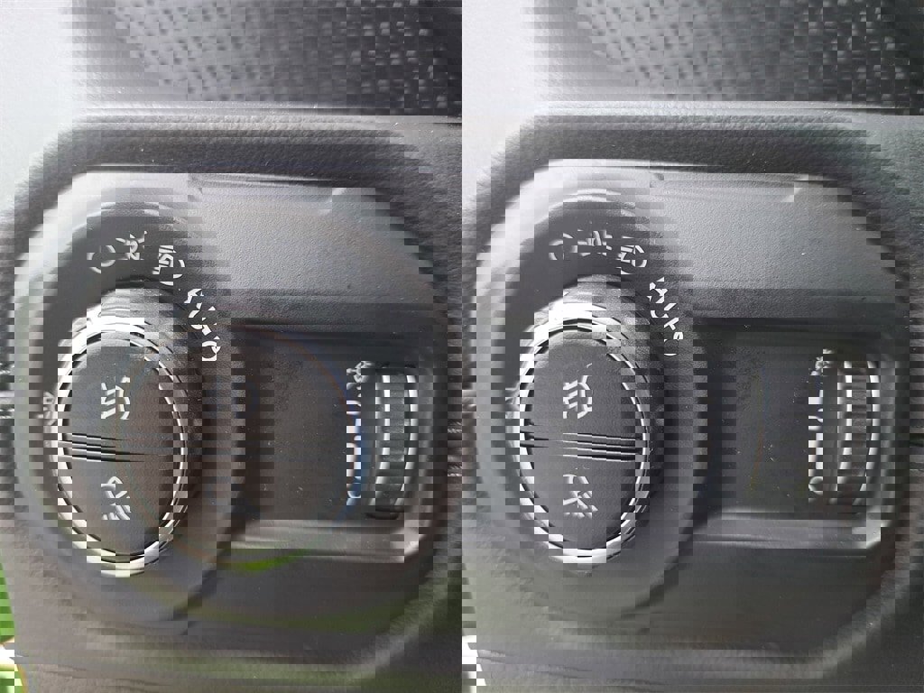 New 2025 Jeep Gladiator Rubicon image 26