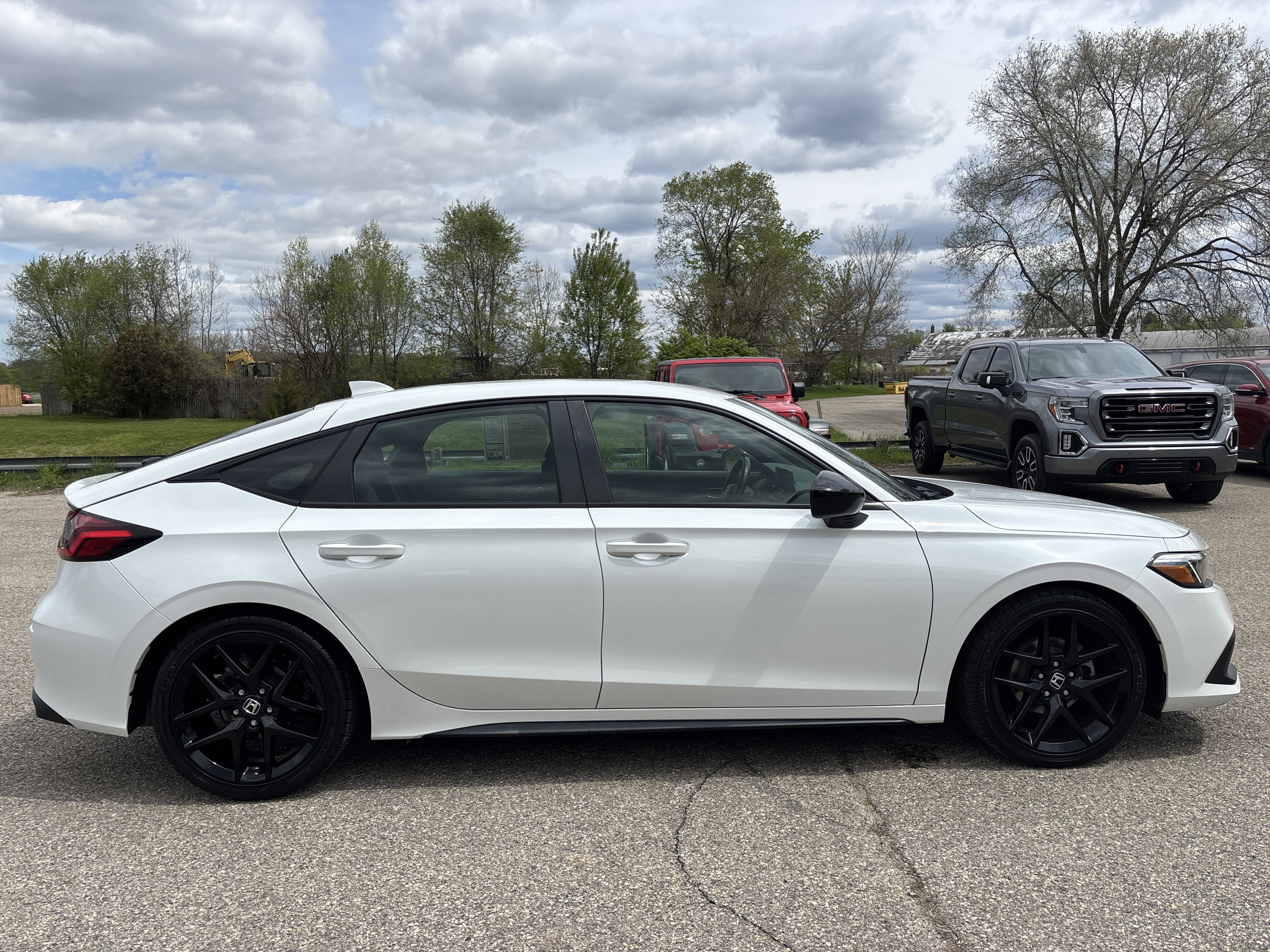 Used 2022 Honda Civic Sport image 3
