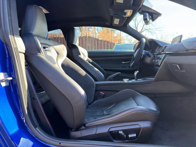 Used 2020 BMW M4 CS w/ Executive Package image 18