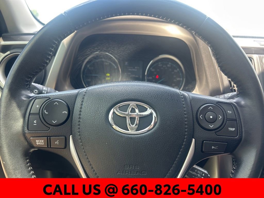 Used 2018 Toyota RAV4 Limited w/ Advanced Technology Package AWD/4WD image 17