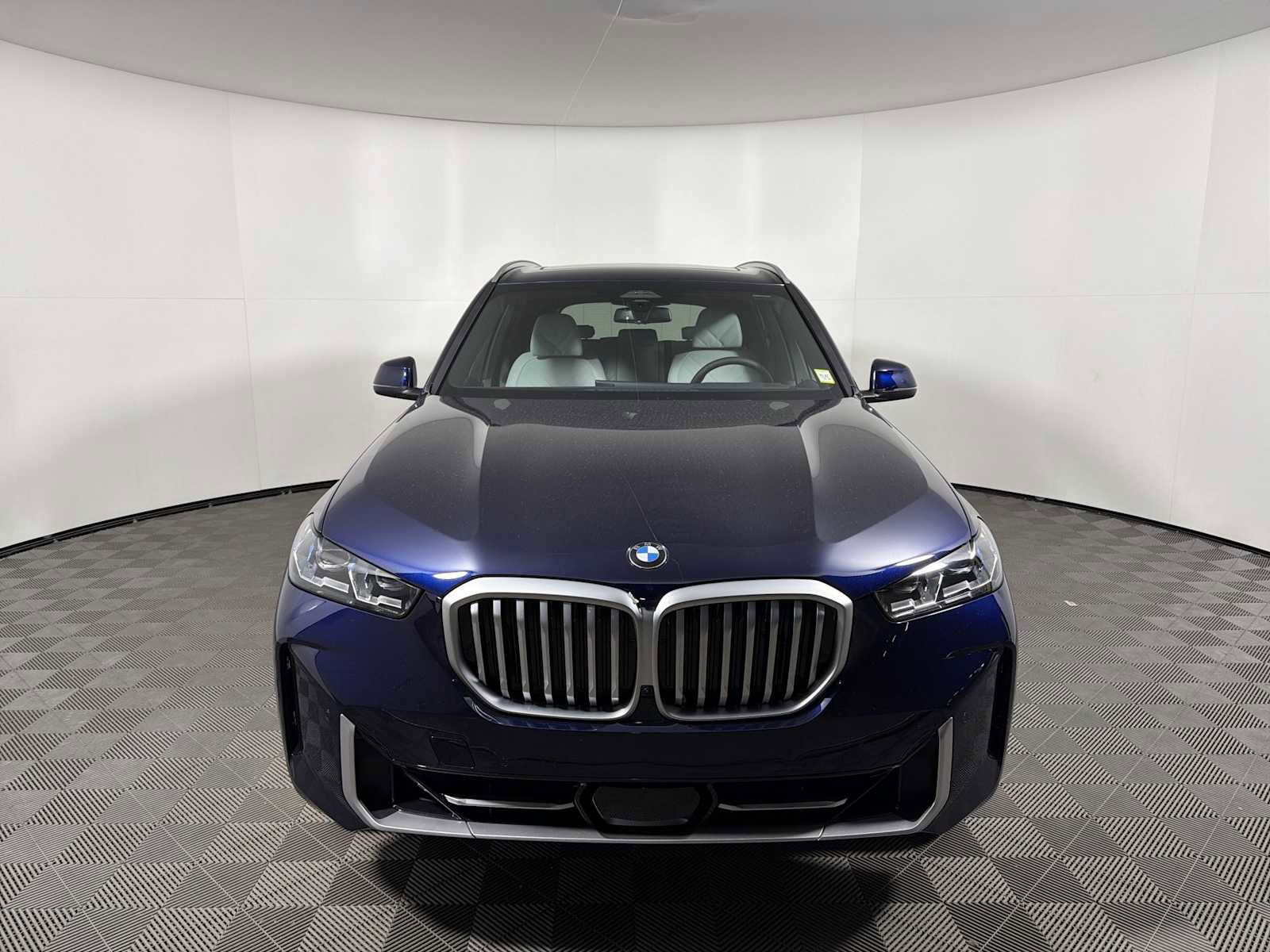 New 2026 BMW X5 xDrive40i w/ Climate Comfort Package AWD/4WD image 5