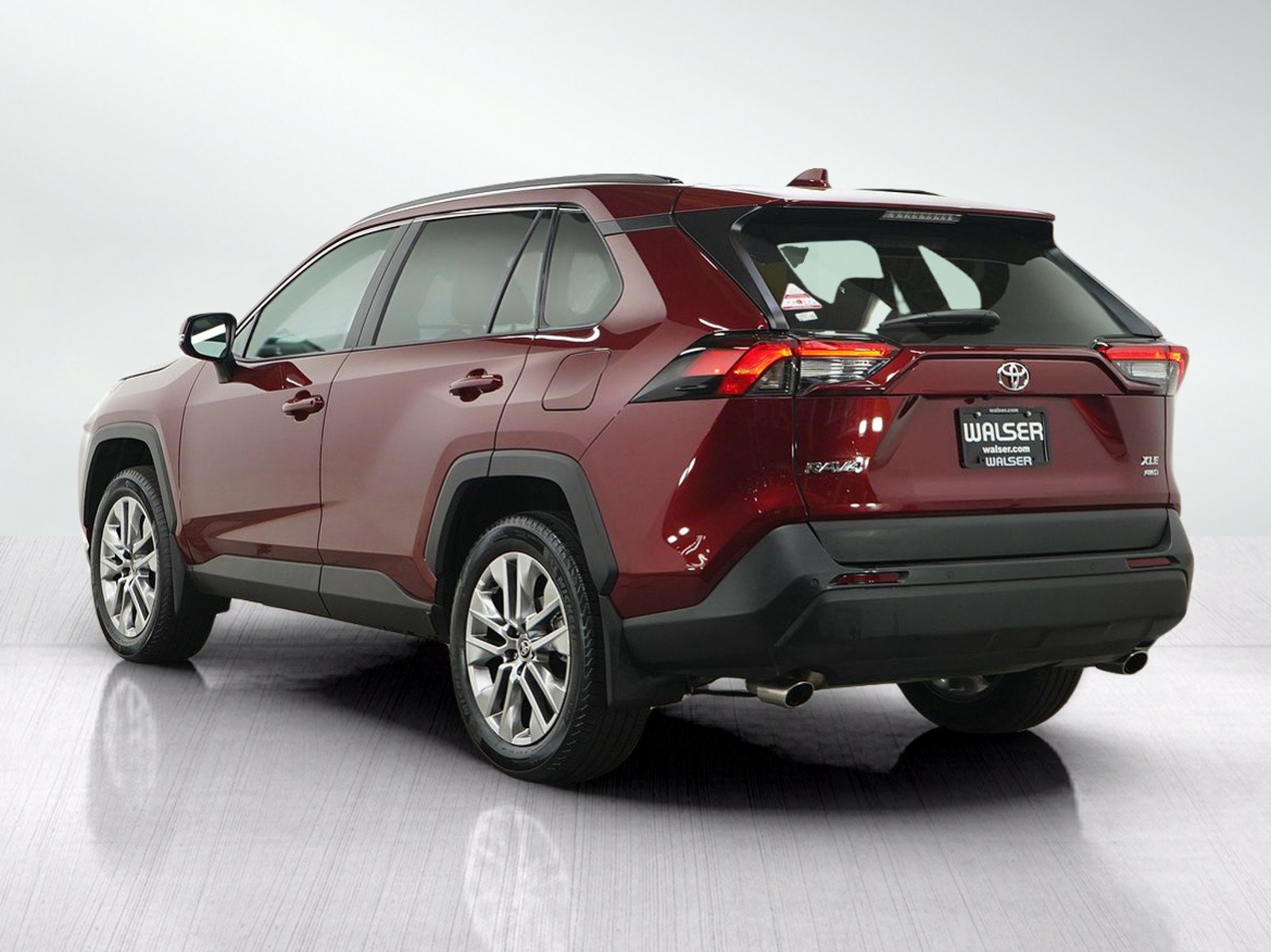 Used 2025 Toyota RAV4 XLE Premium w/ Weather Package AWD/4WD image 3