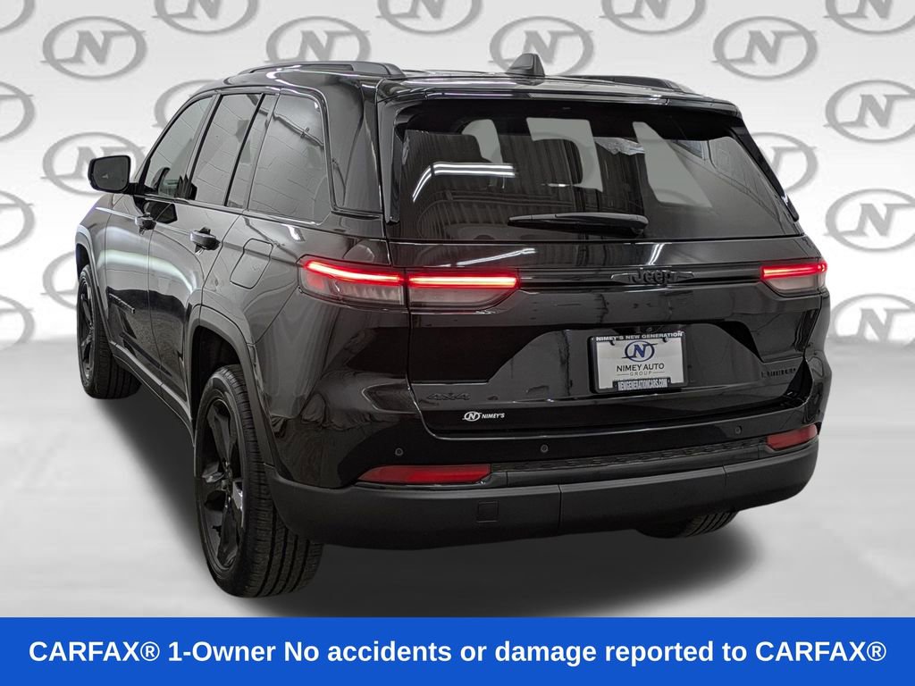 Used 2023 Jeep Grand Cherokee Limited w/ Black Appearance Package AWD/4WD image 38