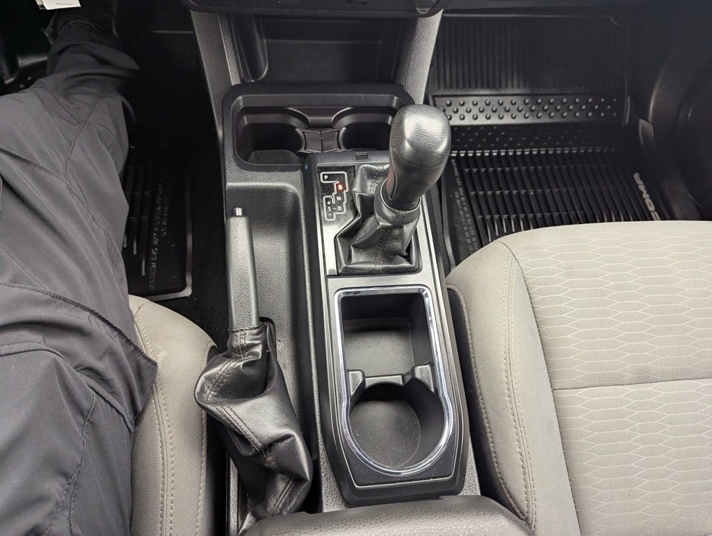 Used 2019 Toyota Tacoma SR w/ SR Convenience Package image 14