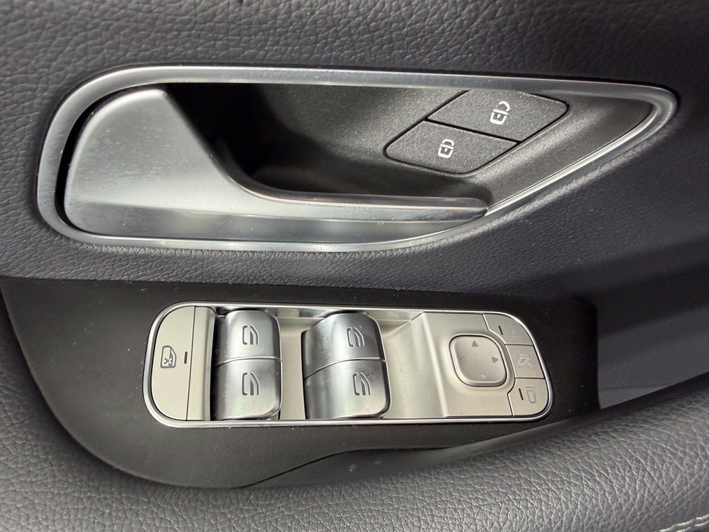 Used 2026 Mercedes-Benz GLE 450e 4MATIC image 17
