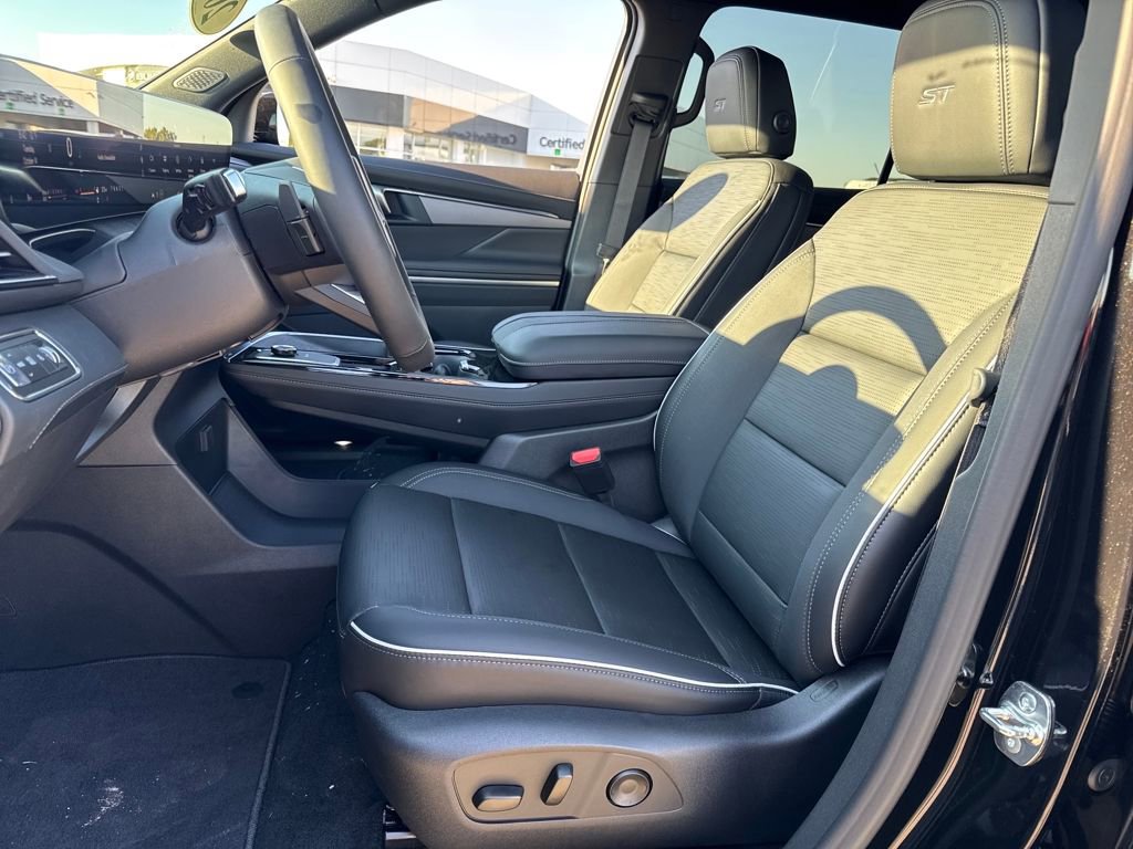 New 2026 Buick Enclave Sport Touring w/ Power Package image 16