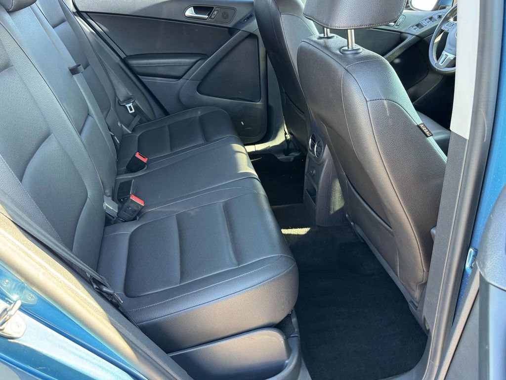 Used 2017 Volkswagen Tiguan S FWD image 20