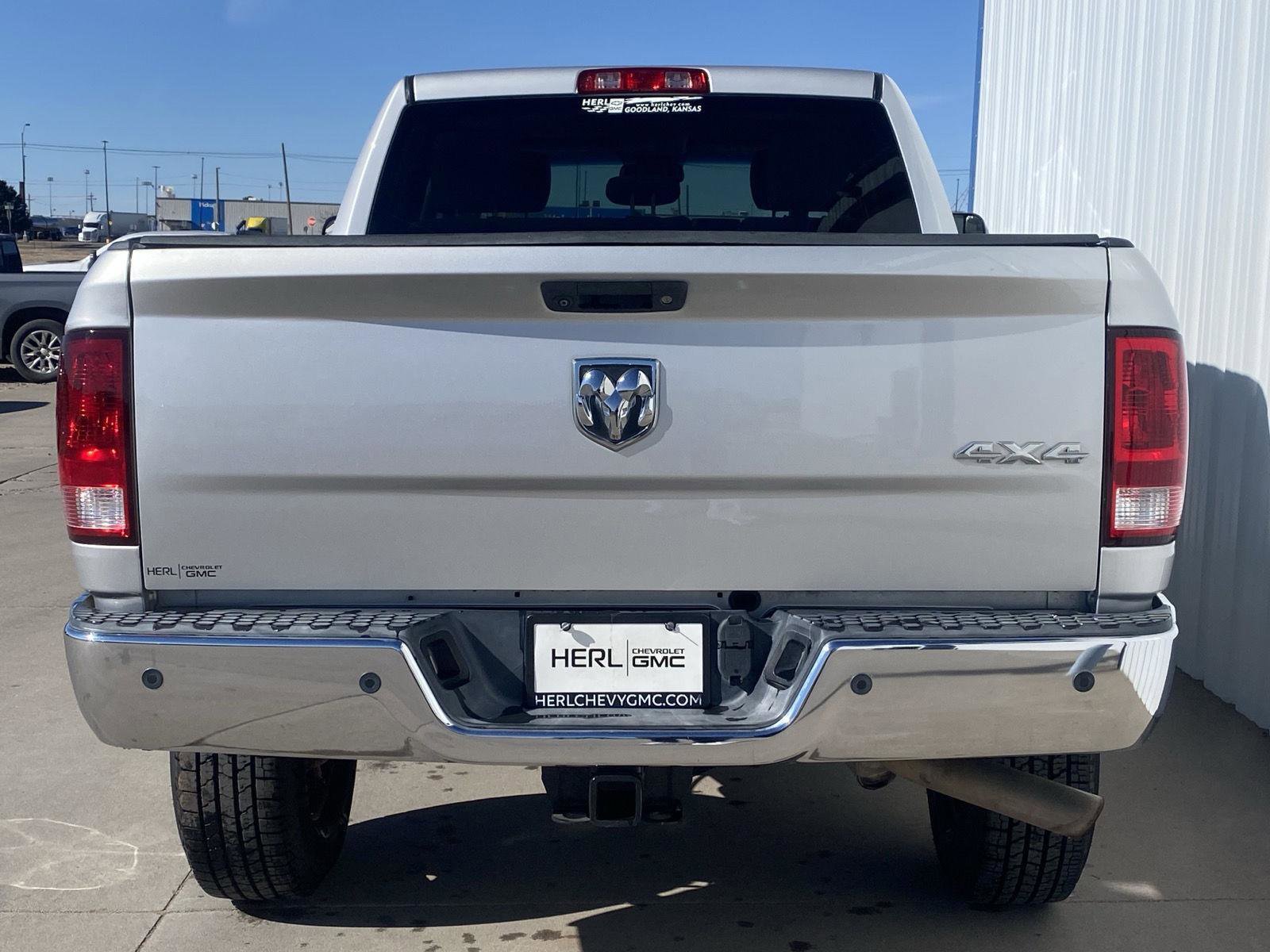 Used 2016 RAM 2500 Tradesman w/ Chrome Appearance Group image 6
