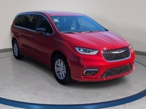 New 2026 Chrysler Pacifica Select FWD image 3