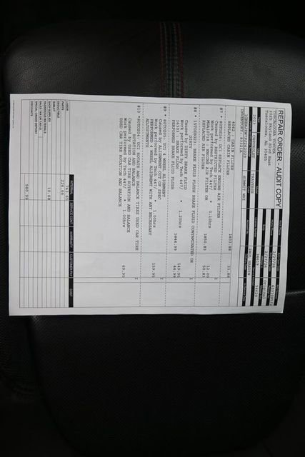 Used 2023 Chevrolet Traverse RS image 4