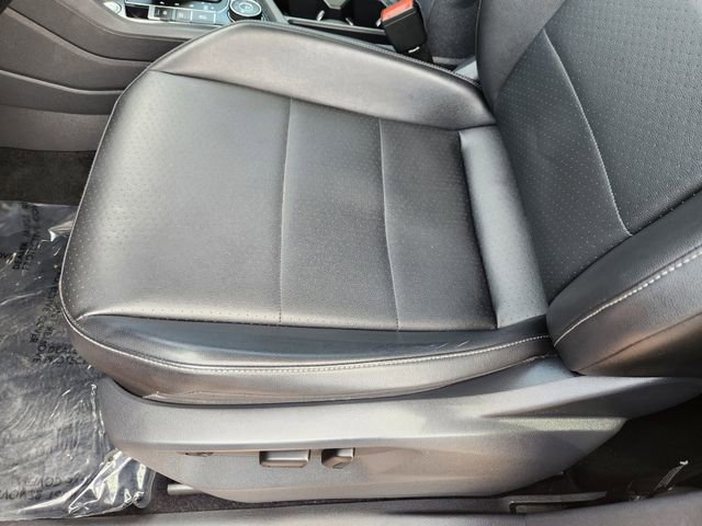 Used 2018 Volkswagen Tiguan SEL image 22