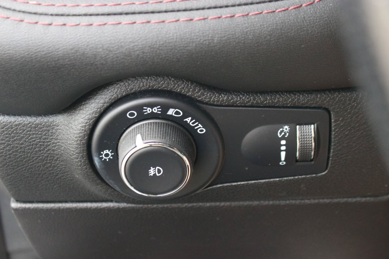Used 2022 Dodge Durango R/T AWD/4WD image 30