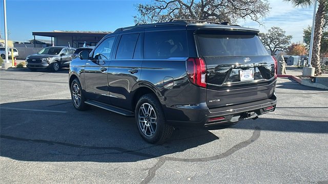 New 2025 Ford Expedition Active image 5