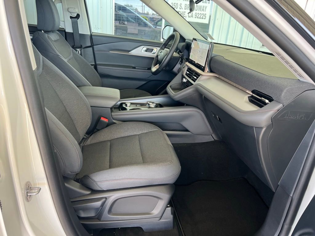 New 2026 Ford Explorer Active image 27