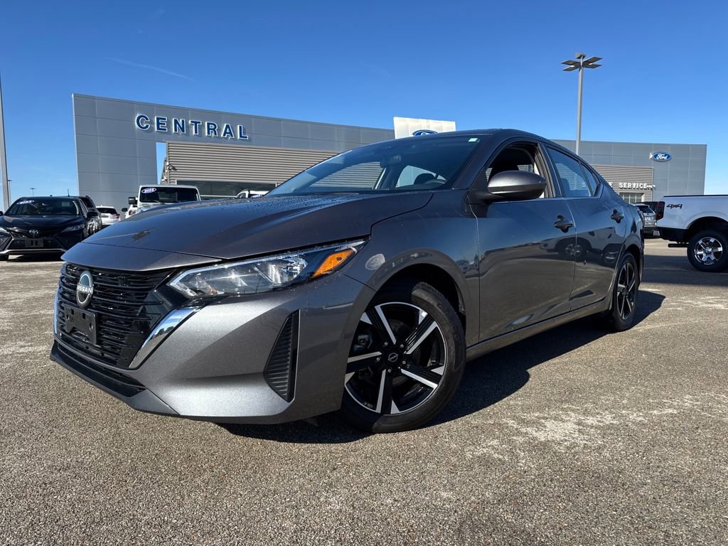 Used 2024 Nissan Sentra SV image 1