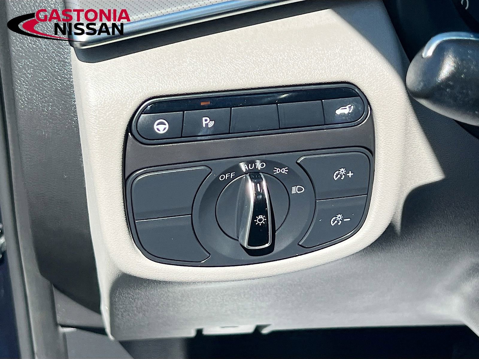 Used 2023 INFINITI QX50 Luxe image 13