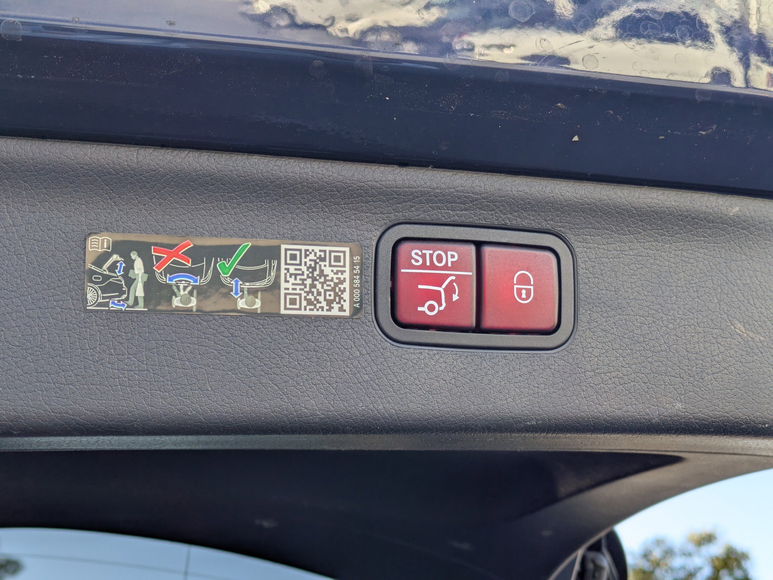 Certified 2023 Mercedes-Benz EQS 580 4MATIC SUV image 13