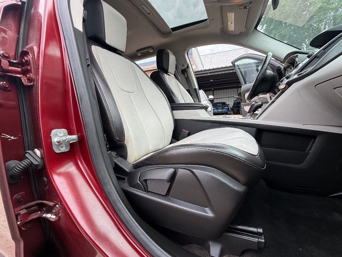 Used 2016 GMC Terrain SLT w/ Open Road Package FWD image 17