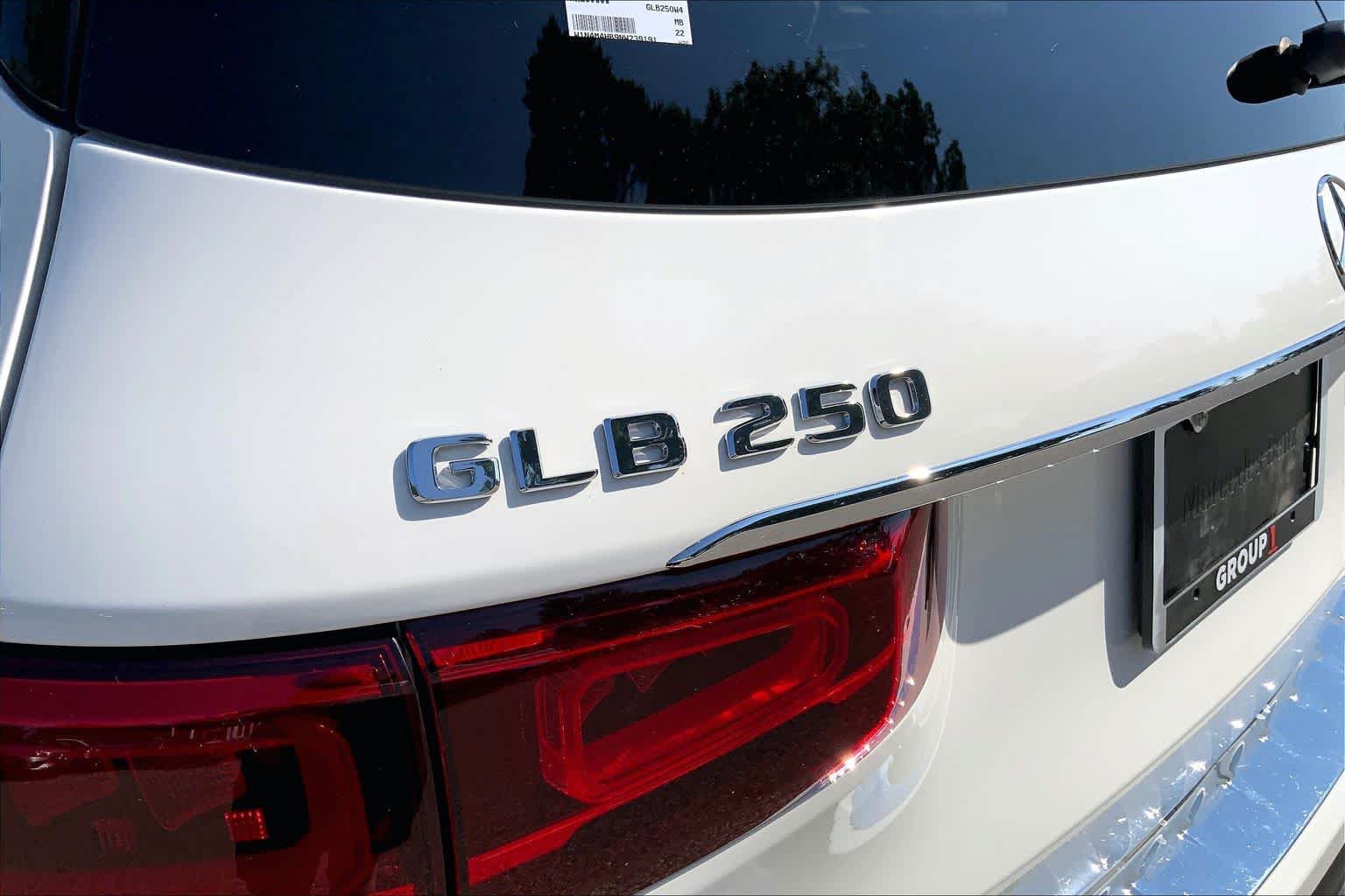 Certified 2022 Mercedes-Benz GLB 250 4MATIC image 10