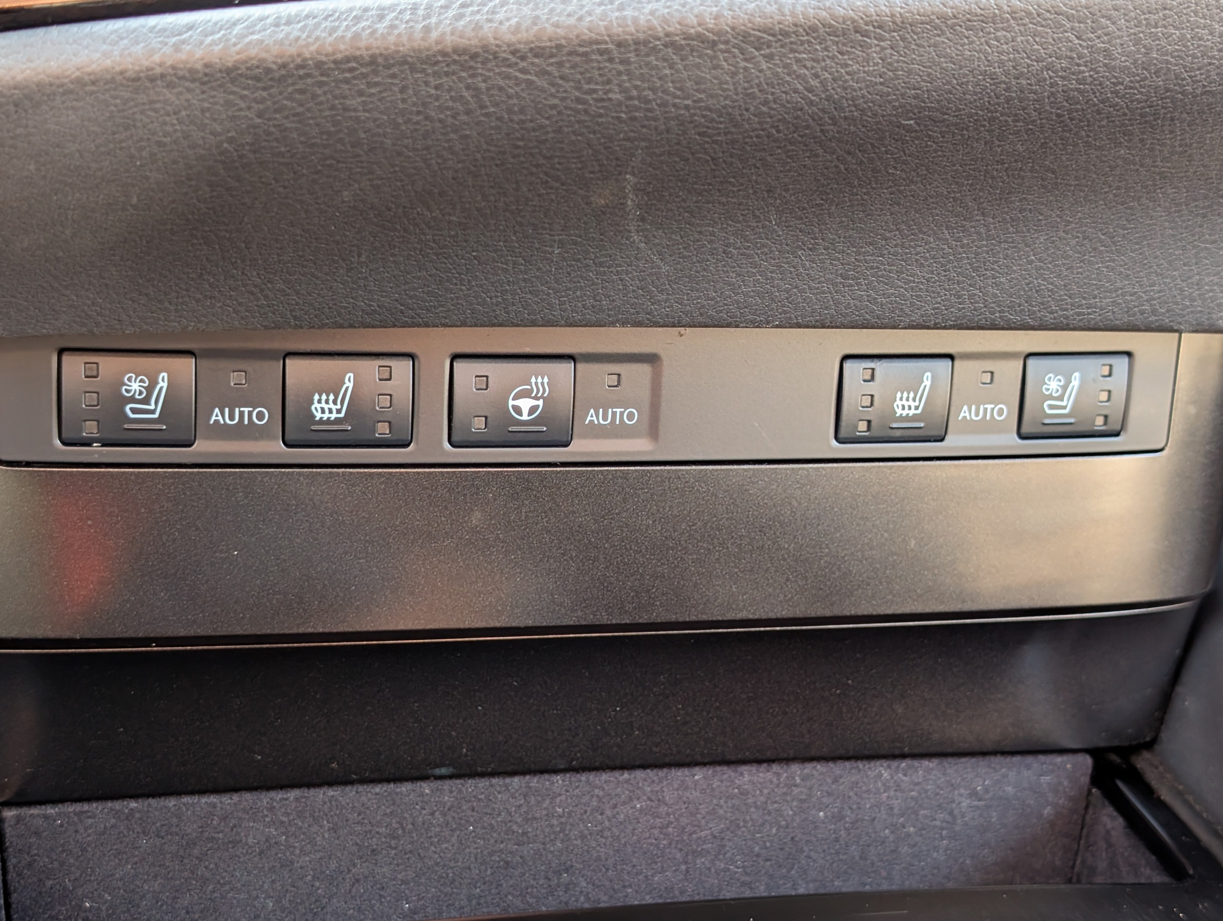 Used 2023 Lexus ES 350 w/ Premium Package FWD image 26