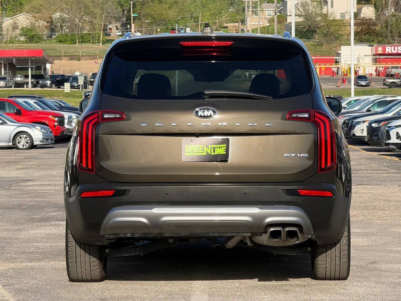 Used 2020 Kia Telluride EX w/ EX Premium Package FWD image 4