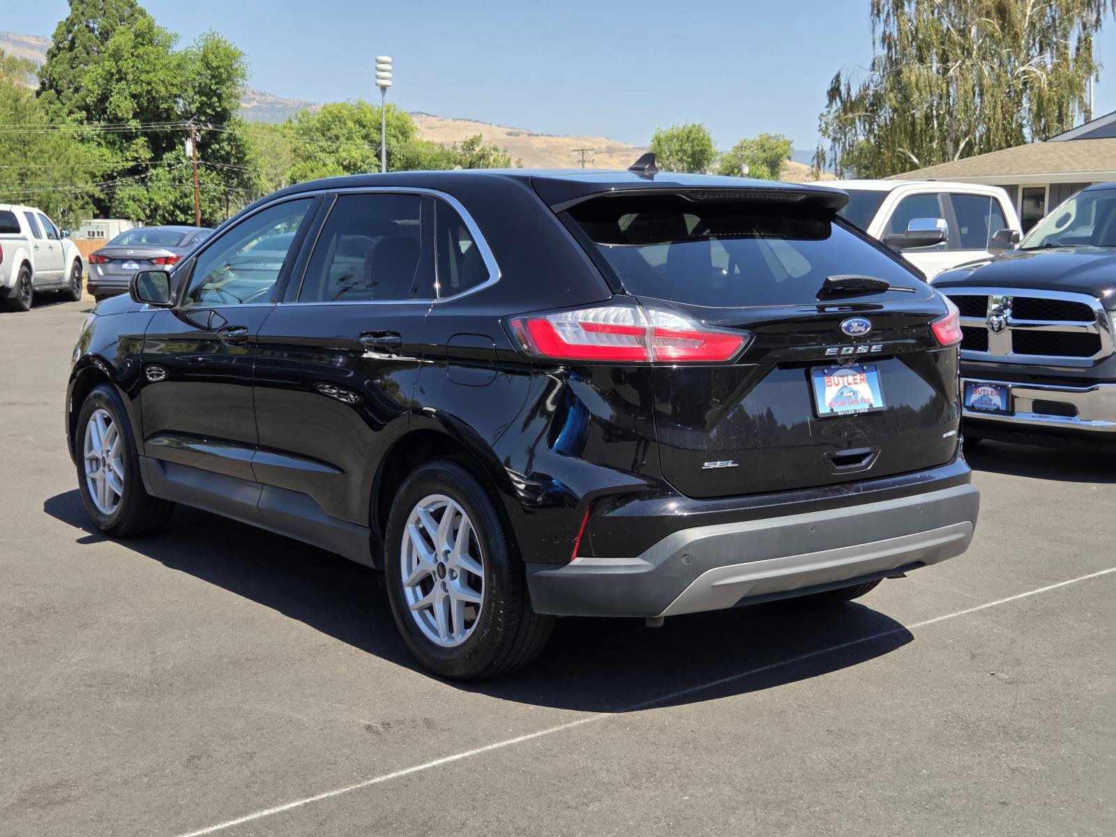 Used 2024 Ford Edge SEL AWD/4WD image 8