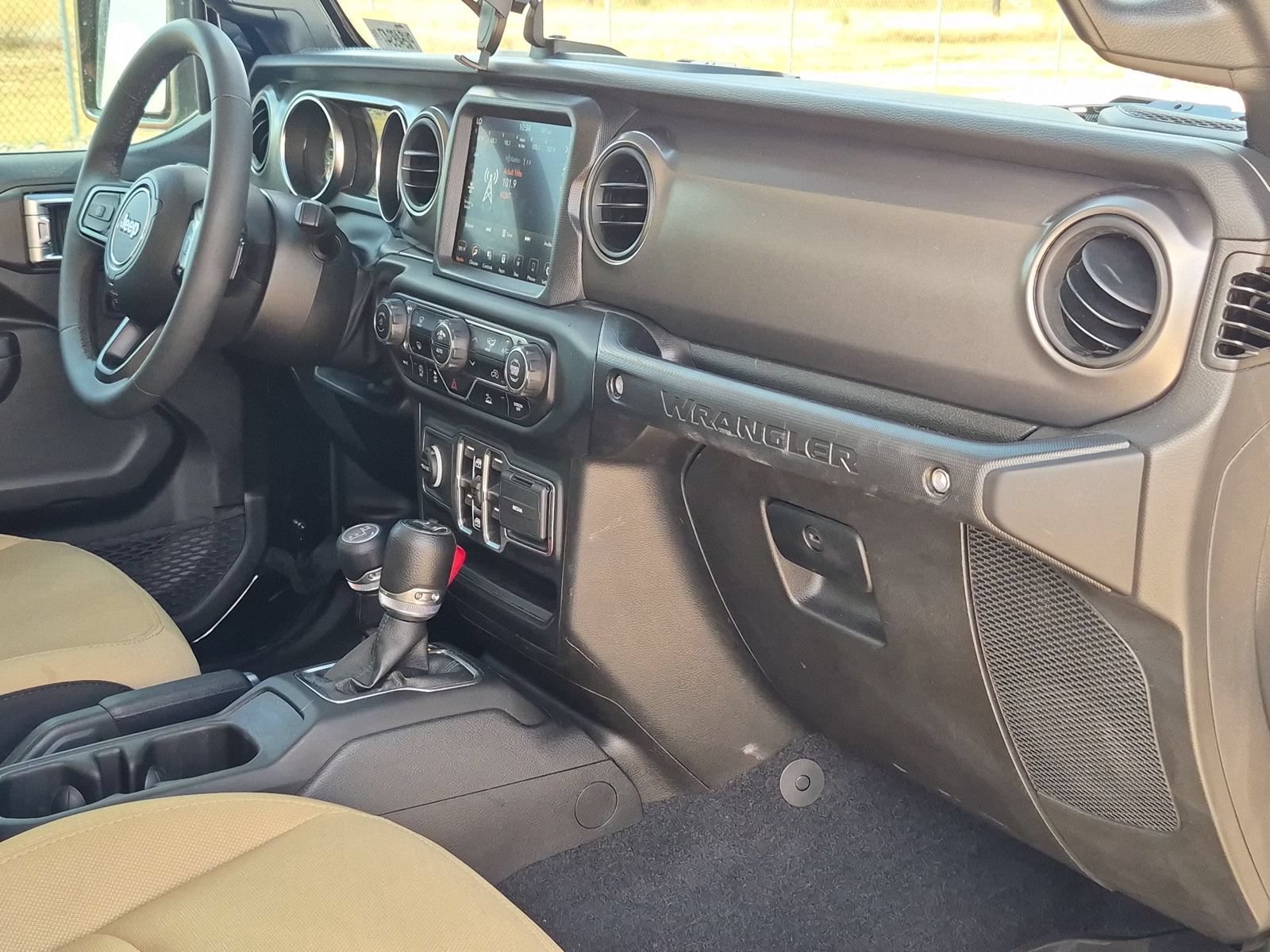 Used 2023 Jeep Wrangler Unlimited Sport AWD/4WD image 27