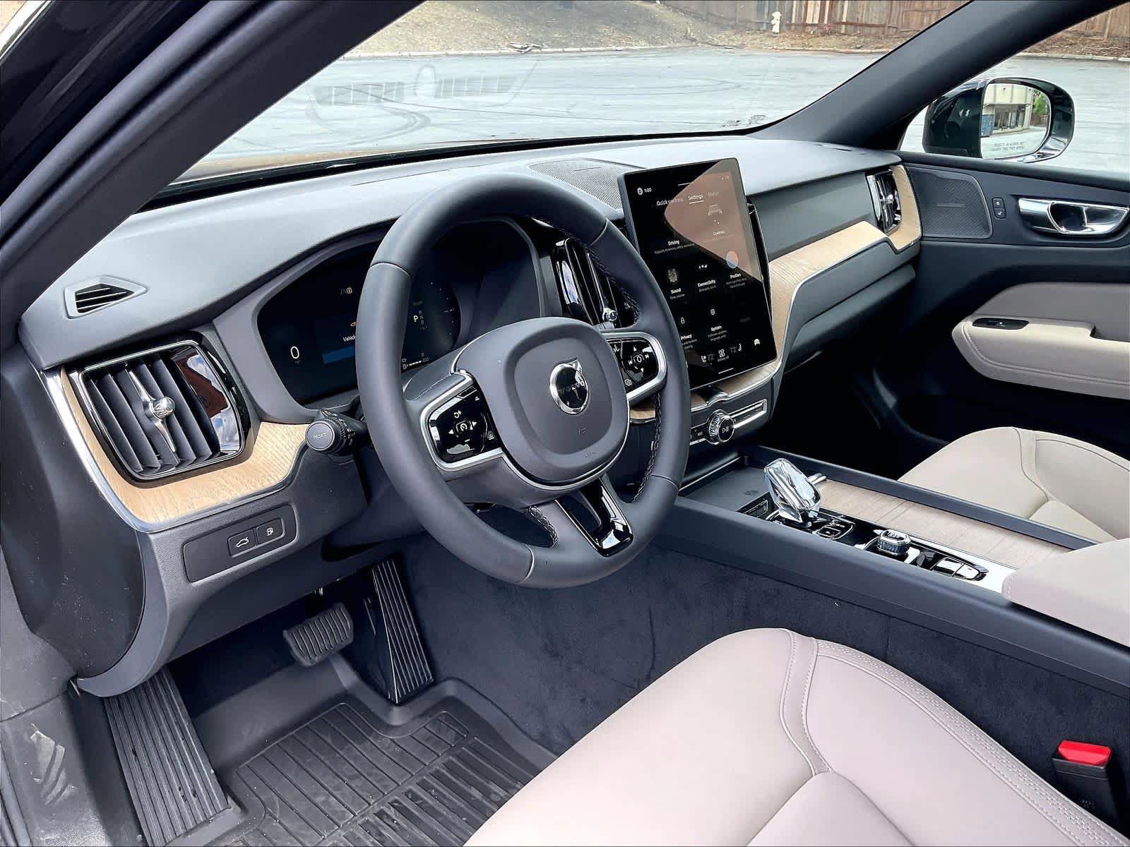New 2026 Volvo XC60 T8 Plus w/ Climate Package AWD/4WD image 8