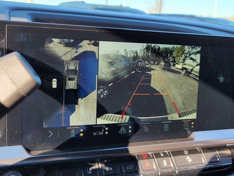 Used 2024 Chevrolet Silverado 2500 High Country w/ Z71 Off-Road Package image 17